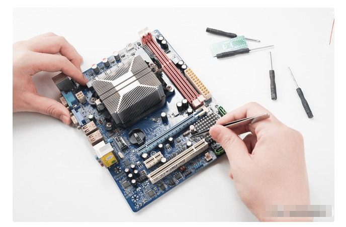 电脑卡顿反应慢怎么解决？