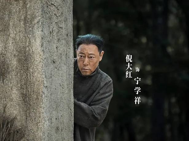 从《都挺好》到《生万物》，流水的姚晨杨幂，铁打的“渣爹”倪大红