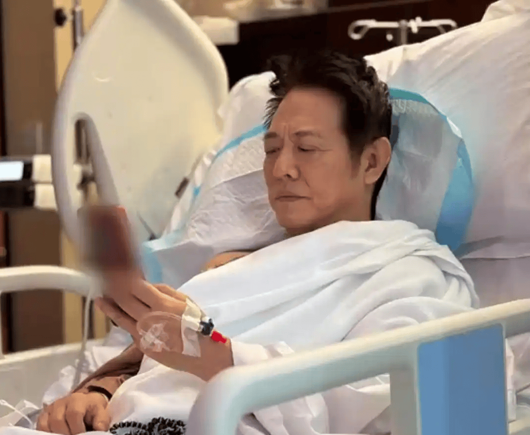 62岁李连杰住院照曝光，脸色憔悴却很乐观，坦言看淡生死！