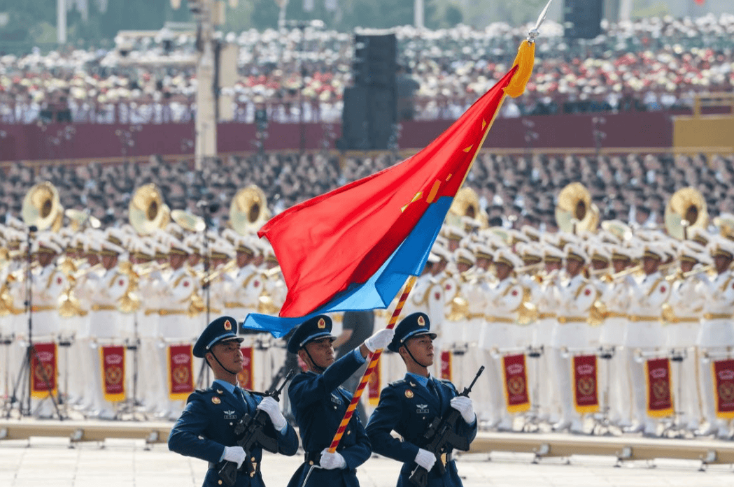 “9.3阅兵”当天，菲澳加在黄岩岛附近演习，三次警告中国驱逐舰