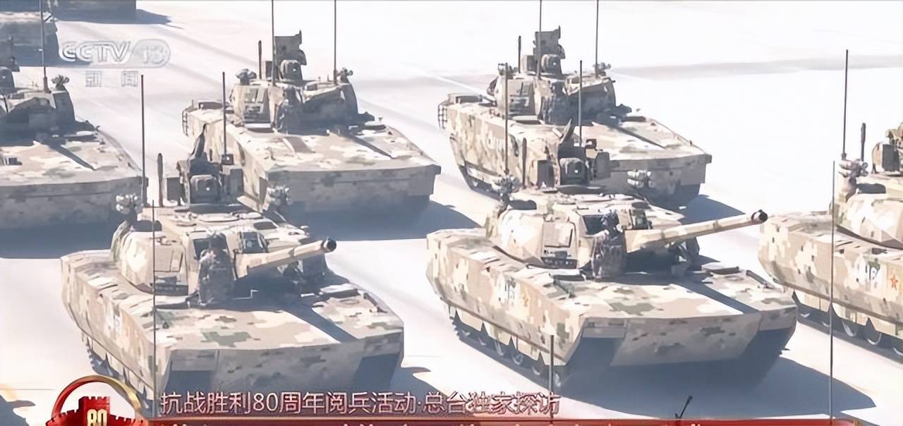 ZTZ-100型坦克首次公开亮相，具备哪些特点？展现中国地面作战力量新高度！