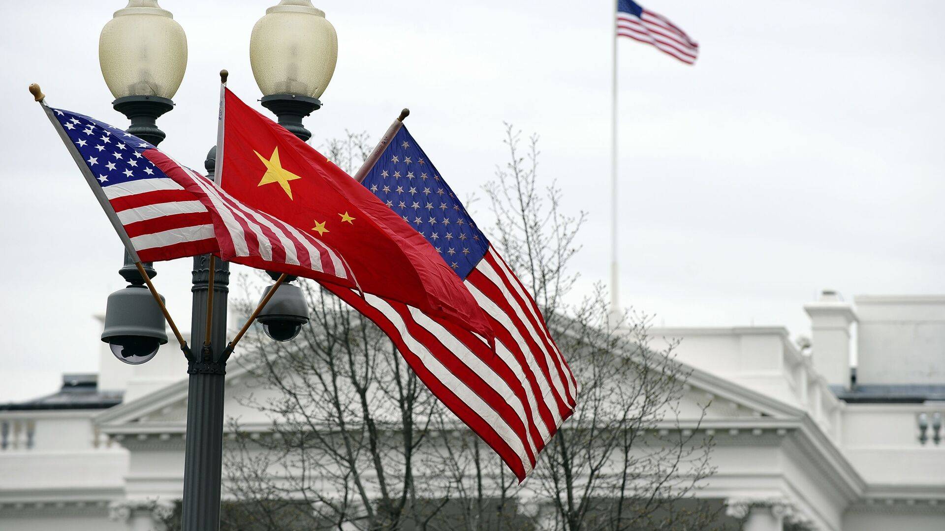 马德里会谈生变，中国或退出中美谈判？美国极限施压，遭中方四字质问