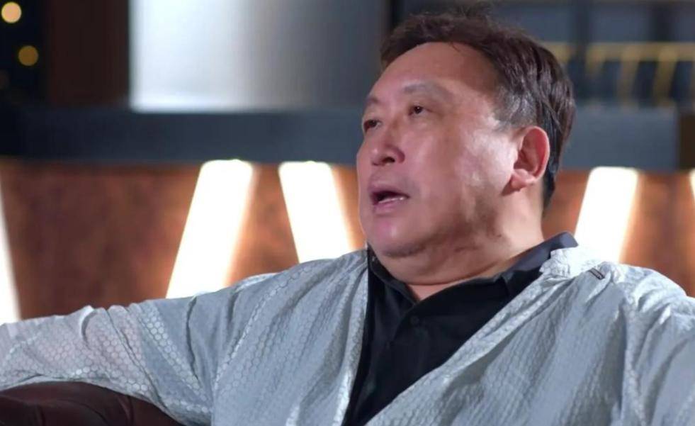 周星驰秘密曝光！王晶爆料整容真相？揭秘与朱茵的荧幕缠绵
