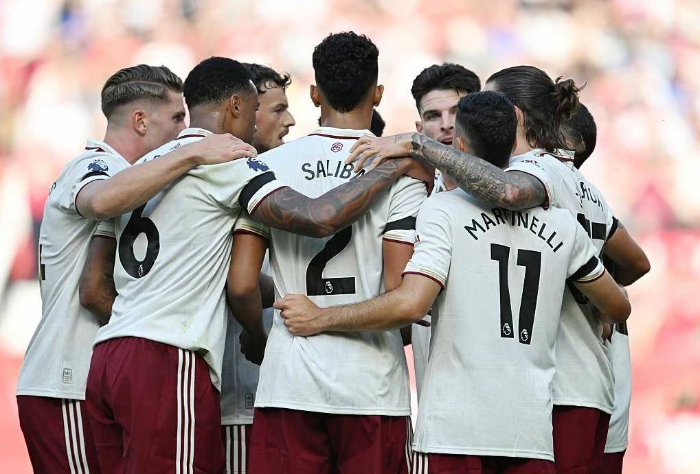 英格兰足球超级联赛从2-2到1-5！瓜迪奥拉倒下英超193亿师徒对决哈兰德冲击赛季第10球