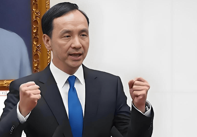 国民党主席选举最后关头，一人突然宣布退选！马英九态度转变，台媒大胆作出预测，郑丽文或成最大黑马