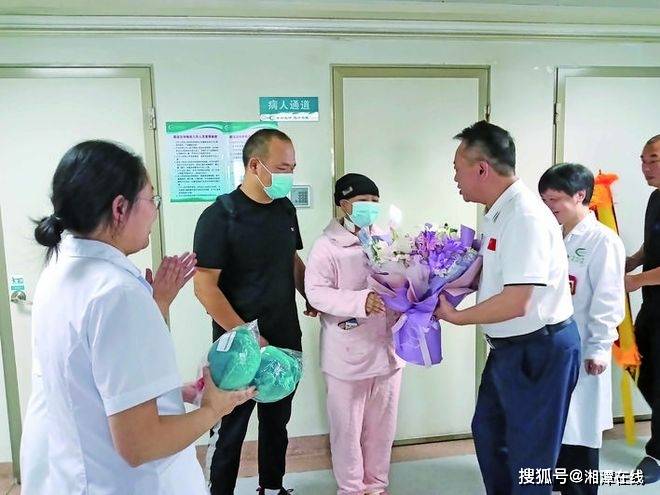 13岁女儿捐髓救母！湘潭首例单倍体异基因造血干细胞移植成功