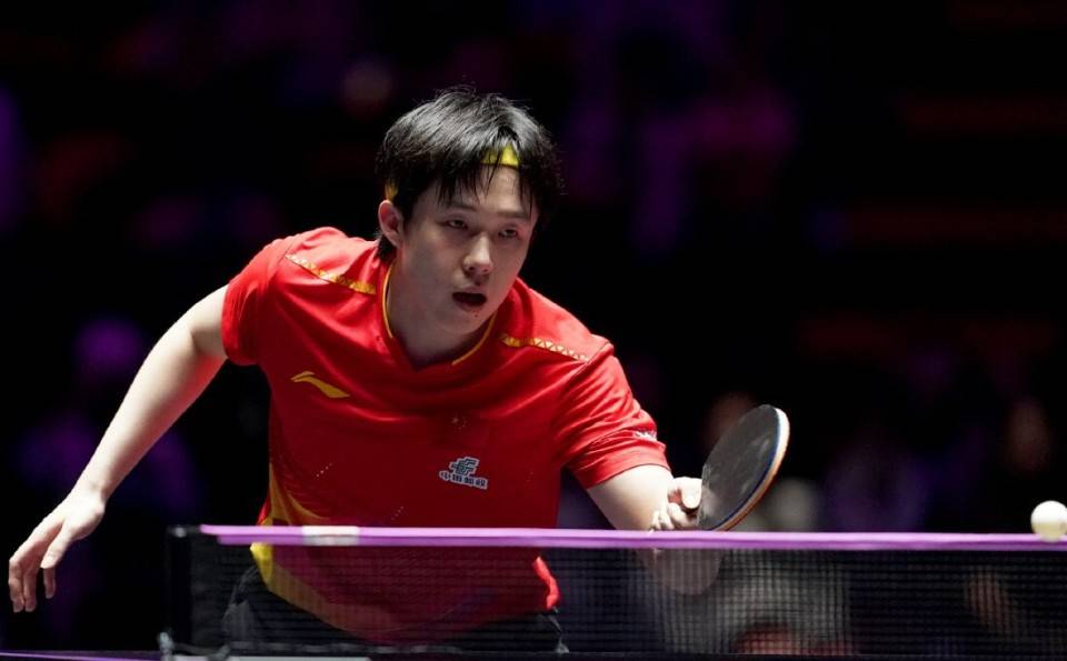 原创             2-0领先被追平！王楚钦决胜局发力，3-2跻身中国大满贯16强