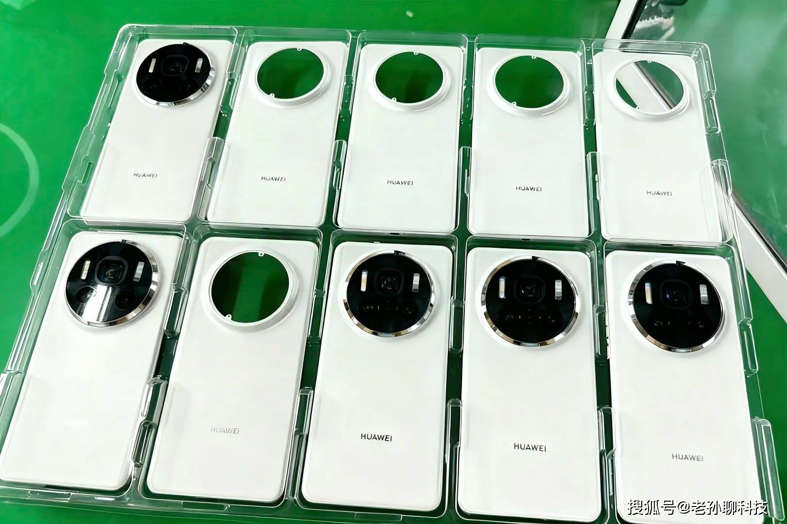 雷军梦想成真，小米国内销量第一名，华为第四名，苹果被打败