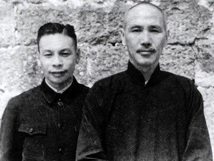 88年蒋经国病逝，银行存款公开后让很多人沉默，账户余额是多少？