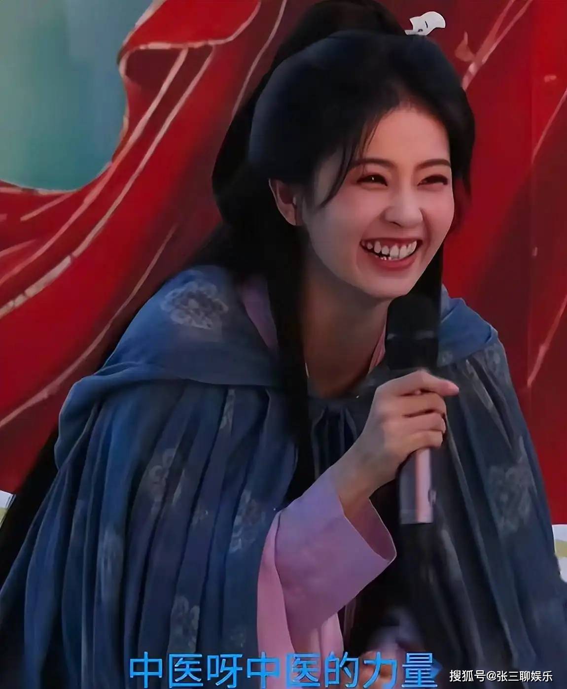 继赵露思鹿晗生病后，白鹿又自曝病情，无力绝望，什么也吃不下