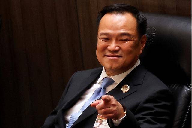 洪森碰上了硬茬，阿努廷对柬埔寨军队毫不留情，特朗普写信也没劝住