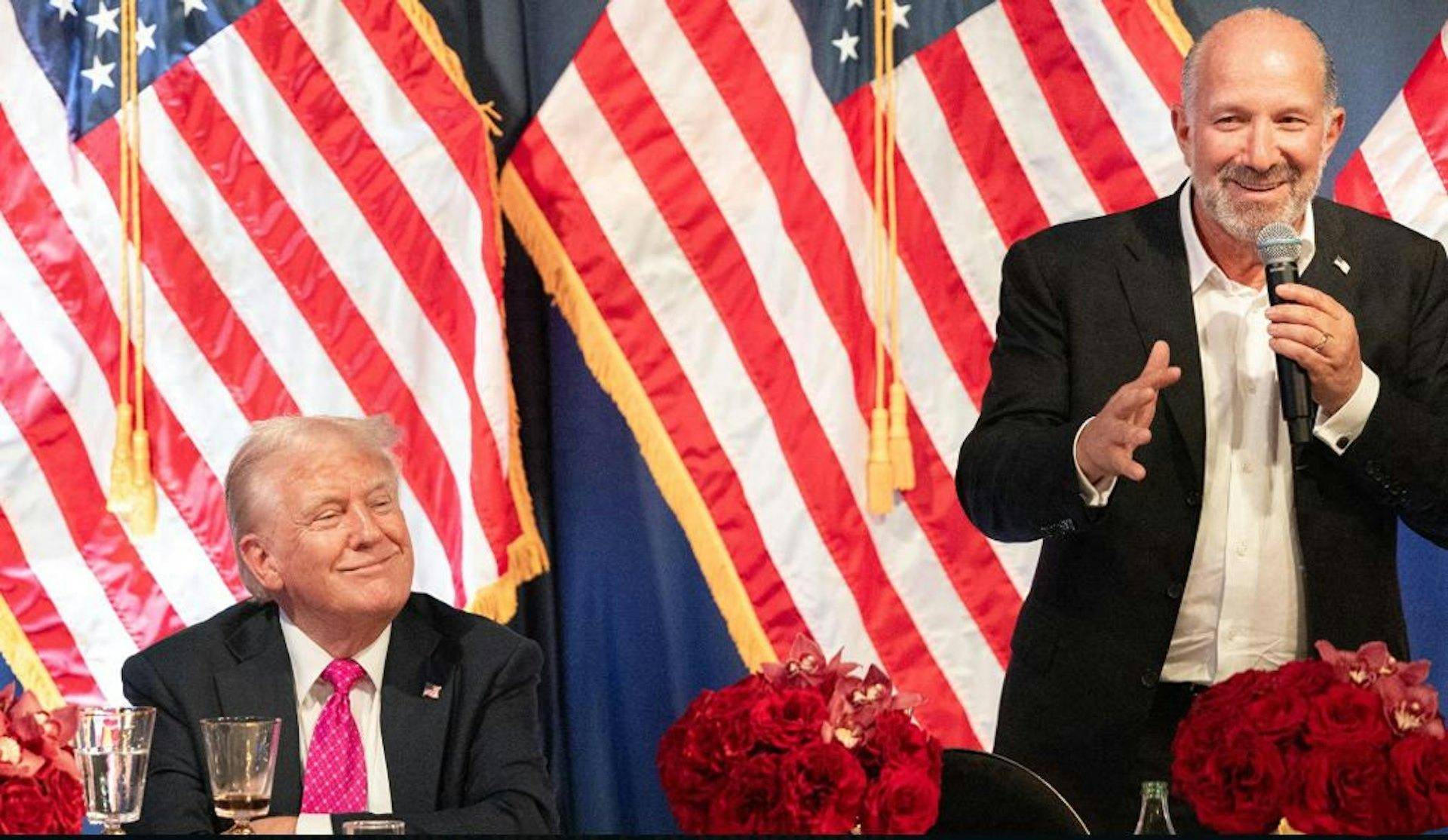 被中方反制打痛，特朗普对商务部长大发雷霆，你把和中国的事情搞砸了