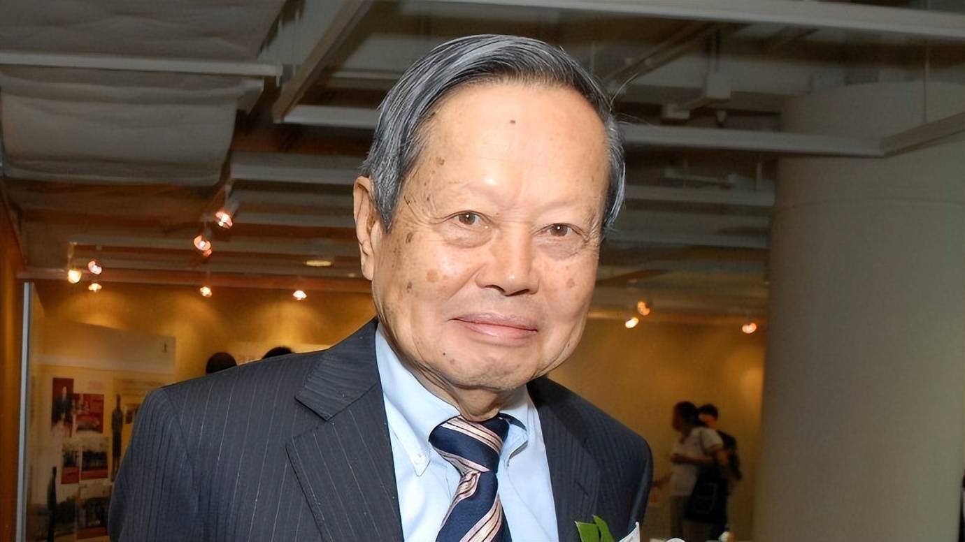 原创             杨振宁妻子翁帆自白：为了丈夫的身体，我16年来都是早睡早起