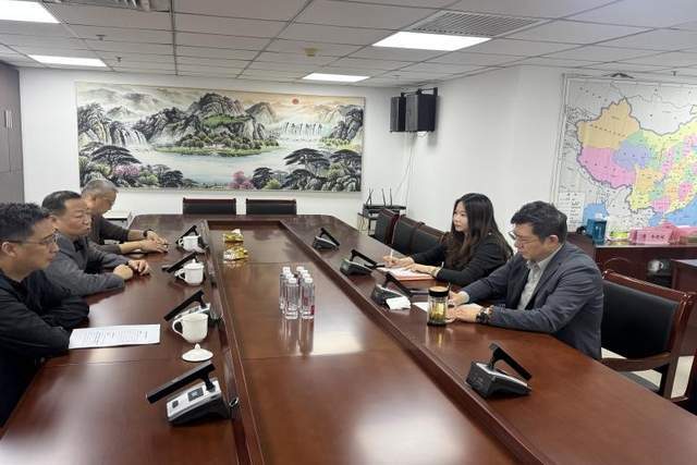 湖北省十堰市郧阳区政府领导到访中国长江经济带发展研究院