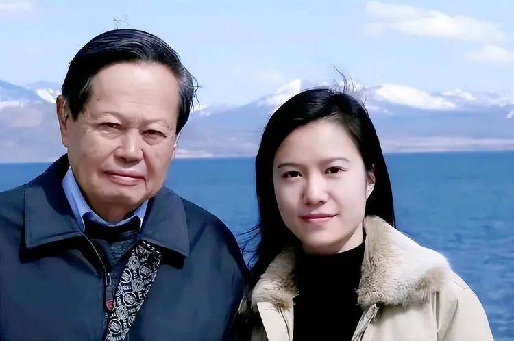 原创             杨振宁长子杨光诺：感谢继母翁帆，这些年她是全家最温暖的依靠
