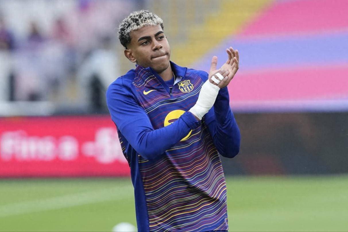 “西班牙足球甲级联赛随着巴萨2-1绝杀赫罗