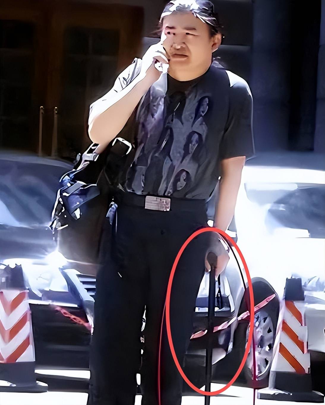 刘欢近况曝光:患不死癌症,带病参加女儿婚礼,满桌茅台太显眼