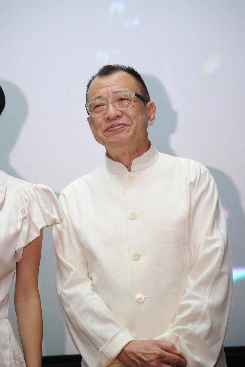 76岁许绍雄去世,好友曝光病因 早有征兆,半年前带妻女回广东祖宅