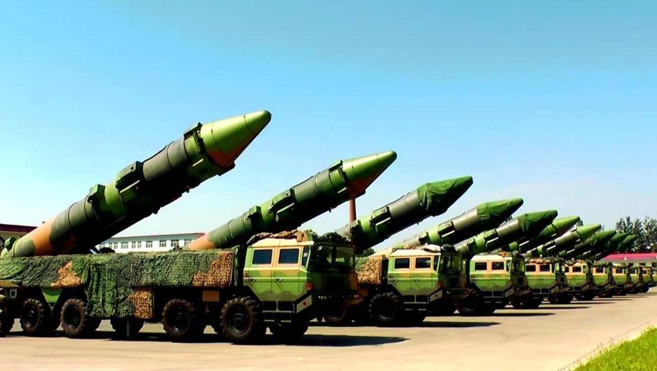 美国曾兵推:2000枚东风导弹饱和打击下,美日战机或不会有升空机会