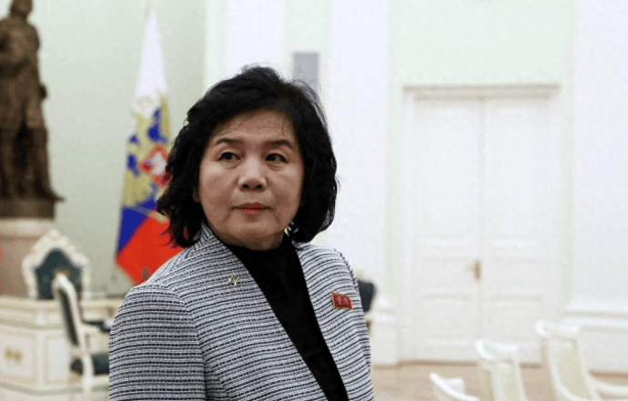 特朗普当众喊话:我很喜欢朝鲜领导人,他也喜欢我,愿为会晤延长亚洲行程!朝鲜这次会答应吗?