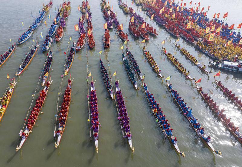 “苏超”决赛双城记——“头马”南通与“黑马”泰州