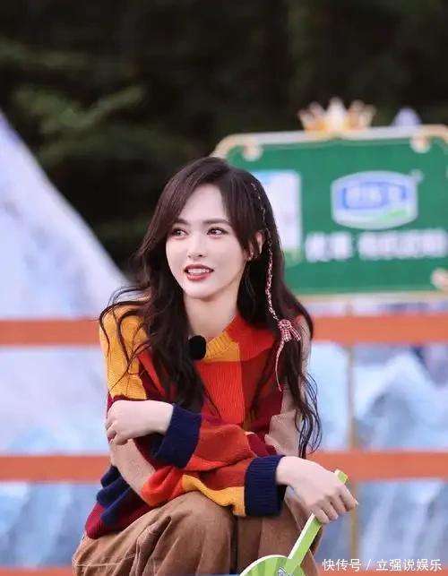 唐嫣罗晋恩爱人设崩变了!夫妻常年两地分居,全靠女方一家带娃