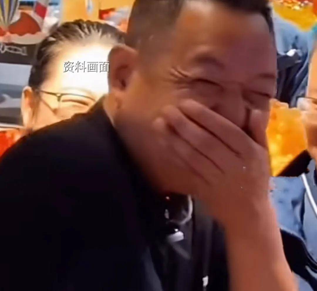 于东来控速的刹车没踩住!胖东来营收已破200亿!网友:被迫营业……