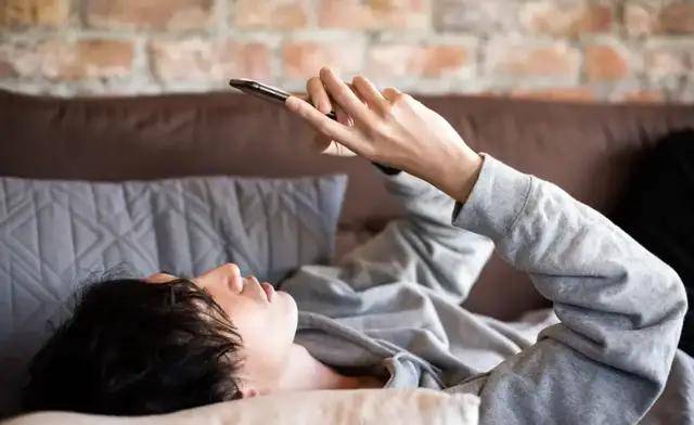 巴菲特最后一封股东信，讲清赚千亿美元的“秘密”