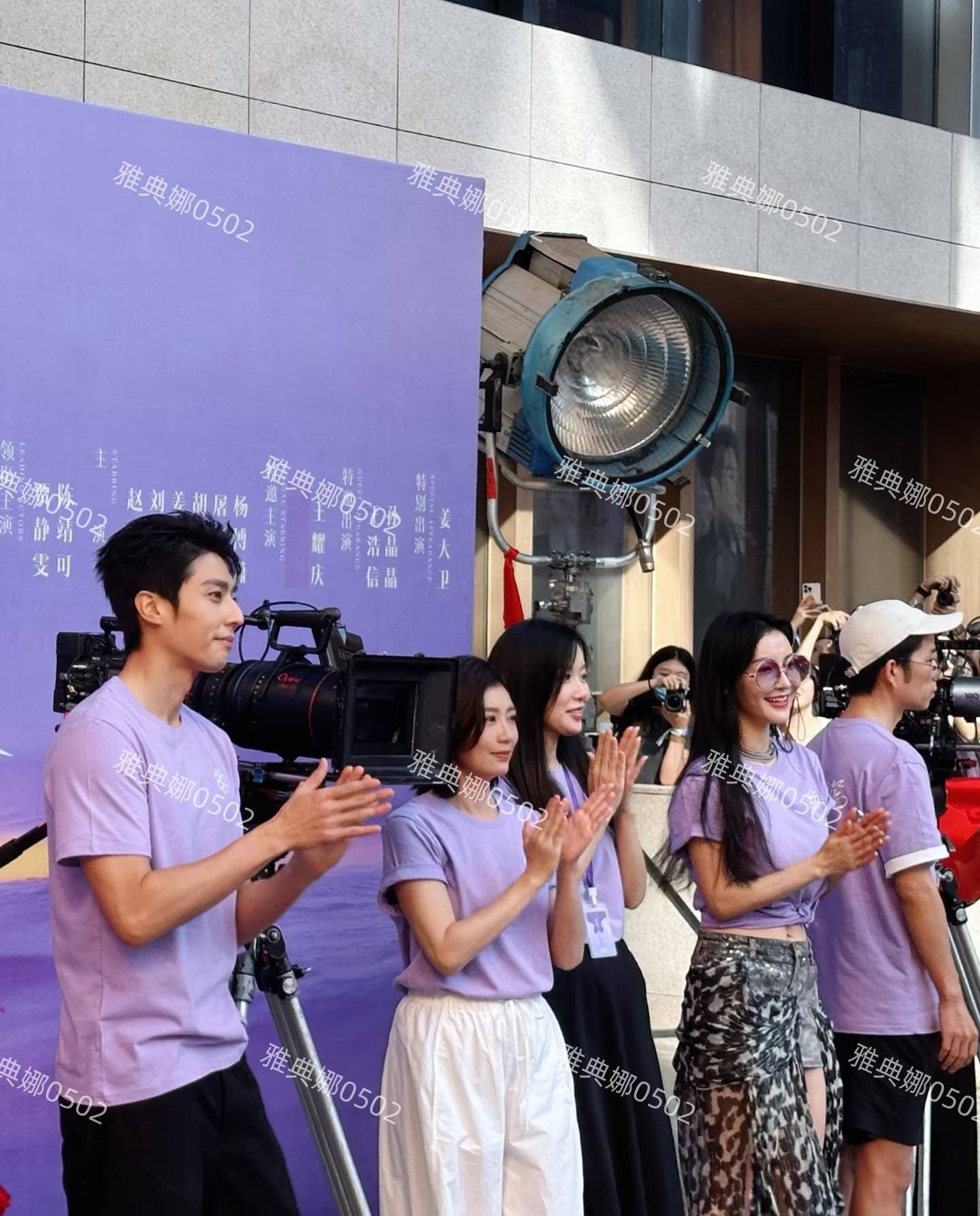 厦门偶遇贾静雯拍戏，本人好秀气好年轻，一点儿不像51岁的年纪!