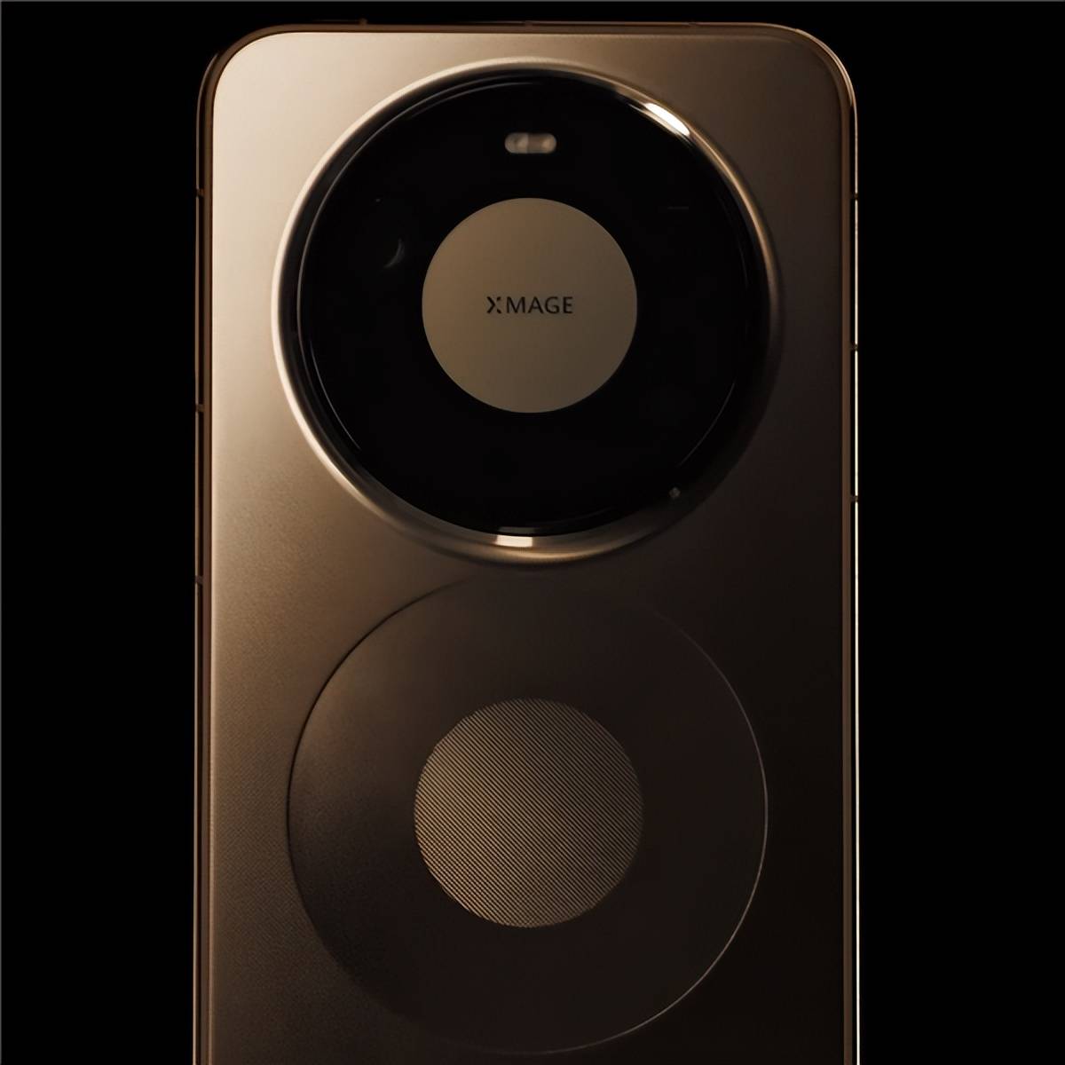 余承东首晒华为Mate 80 Pro Max真机:双圆环设计,史无前例