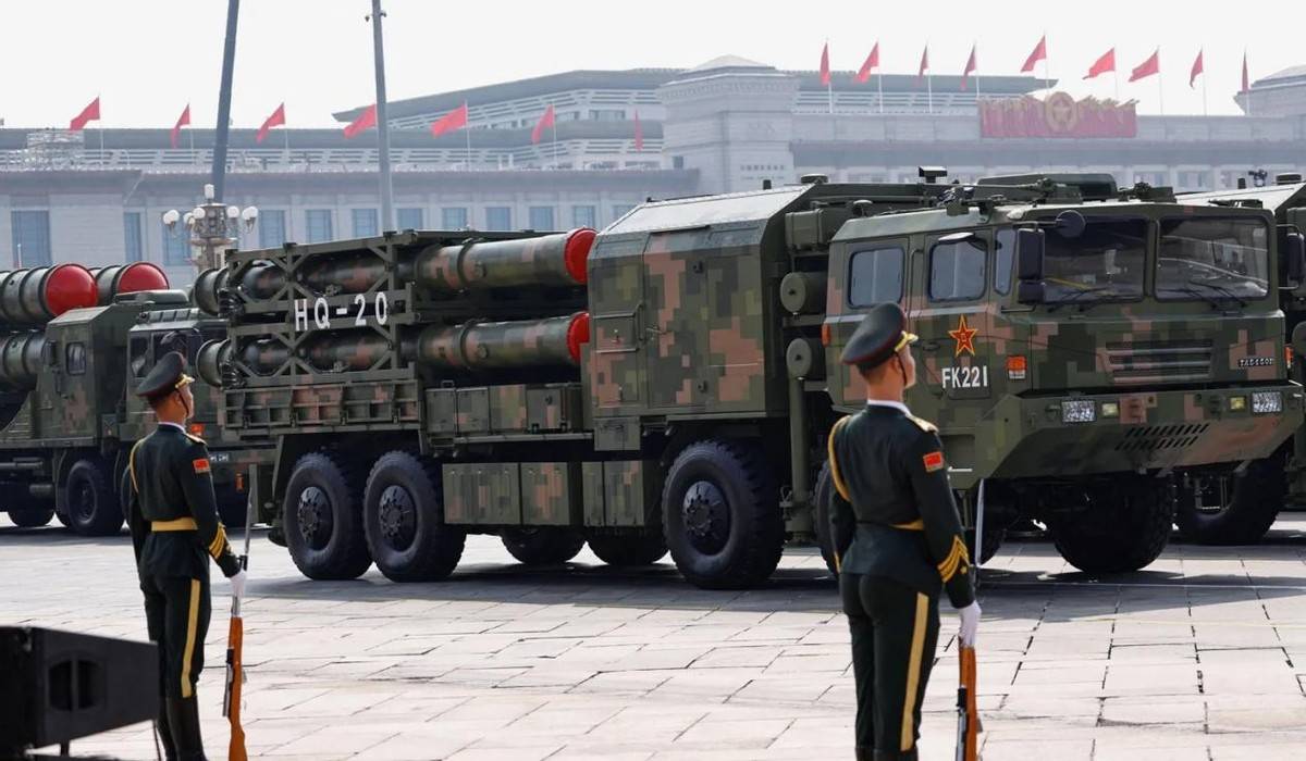 空军节重磅曝光!红旗-20首秀实弹击落画面,反隐身能力碾压美俄