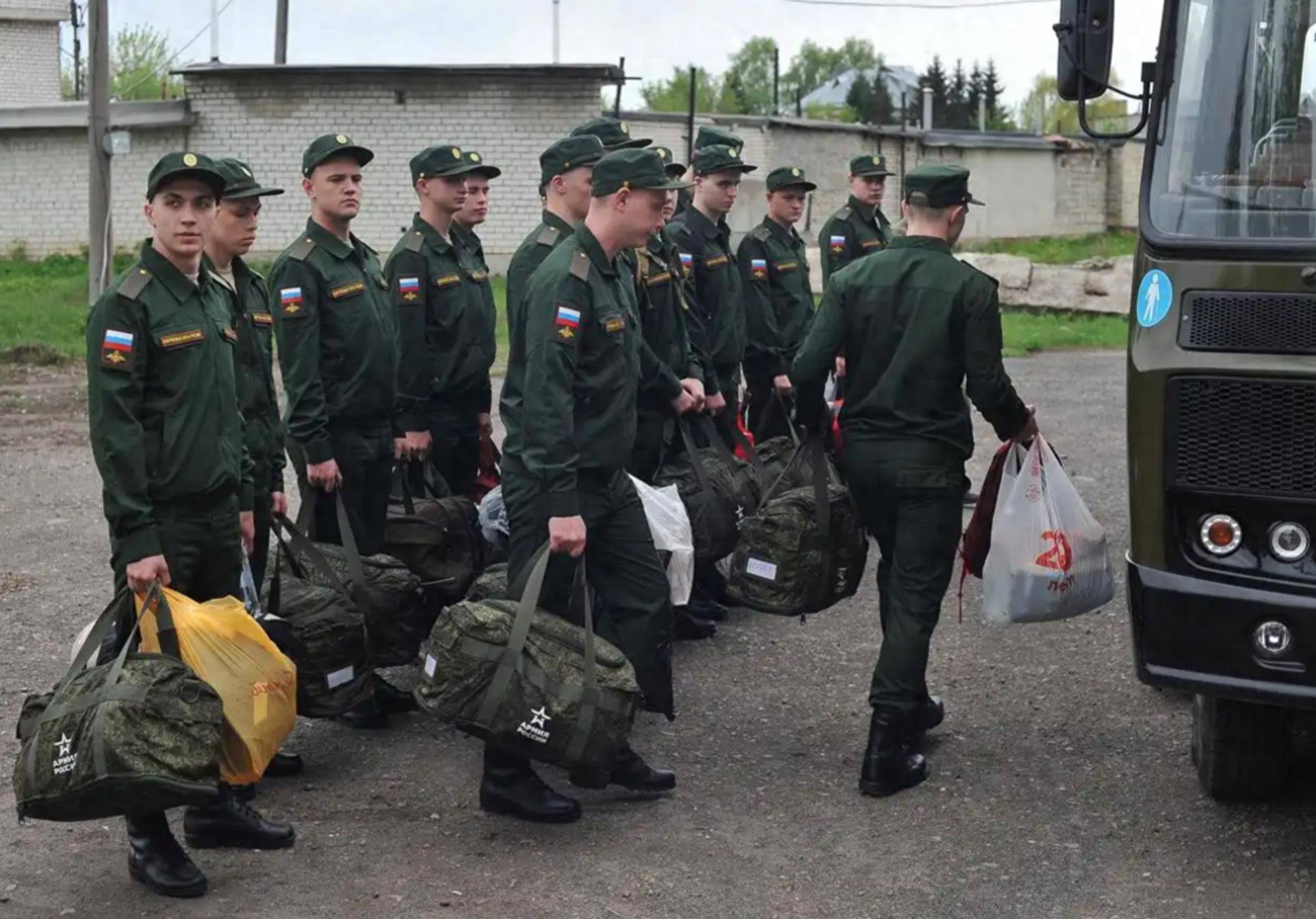 乌军打击俄本土规模扩大,新时期莫斯科保卫战来了,俄动员预备役