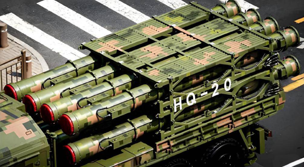 央视曝红旗-20开火惊艳画面，打得就是隐形目标，信号美国能看懂