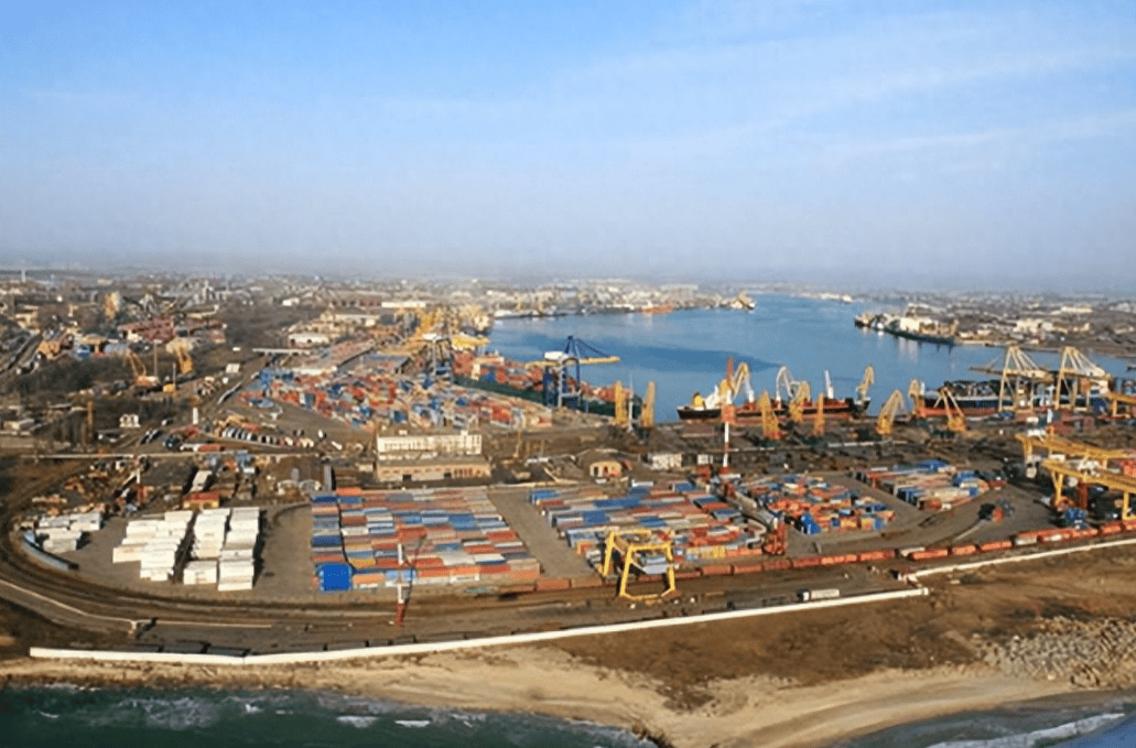 乌克兰港口巨轮有爆炸风险,北约人员紧急撤离,韩国意外成为俄乌冲突最大赢家?