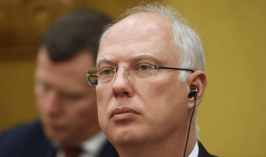 泽连斯基发觉不妙，美俄秘密讨论停火方案，莫斯科对结果十分满意