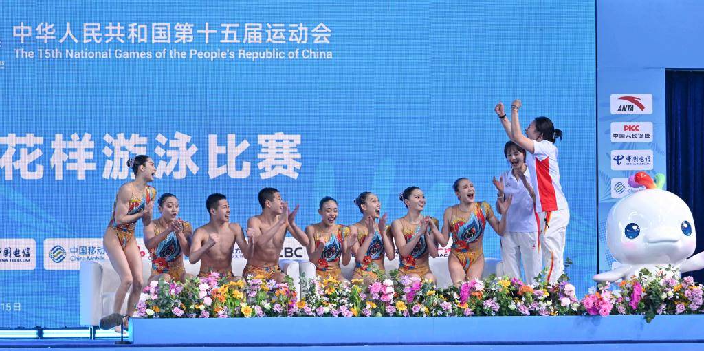 全运双胞胎：广东小姐妹4X100接力 山东兄弟铁饼+铅球