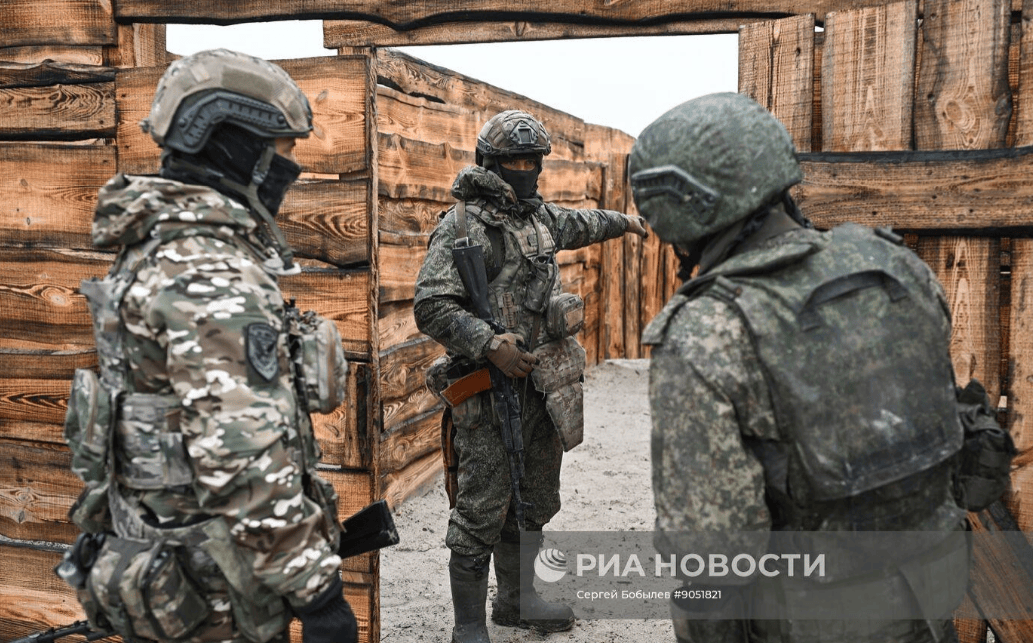 俄罗斯被耍了?特朗普态度180度大转弯,俄军敢死队攻入乌克兰最后防线之一!