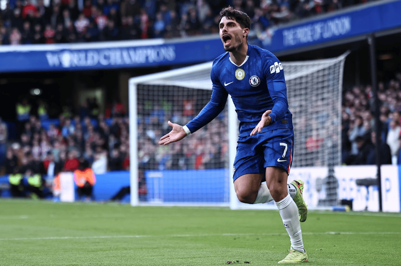 英超悲喜一夜！瓜迪西班牙足球甲级联赛奥拉轮换0-2爆冷切尔西3-0巴萨纽卡斯尔1-2被逆转