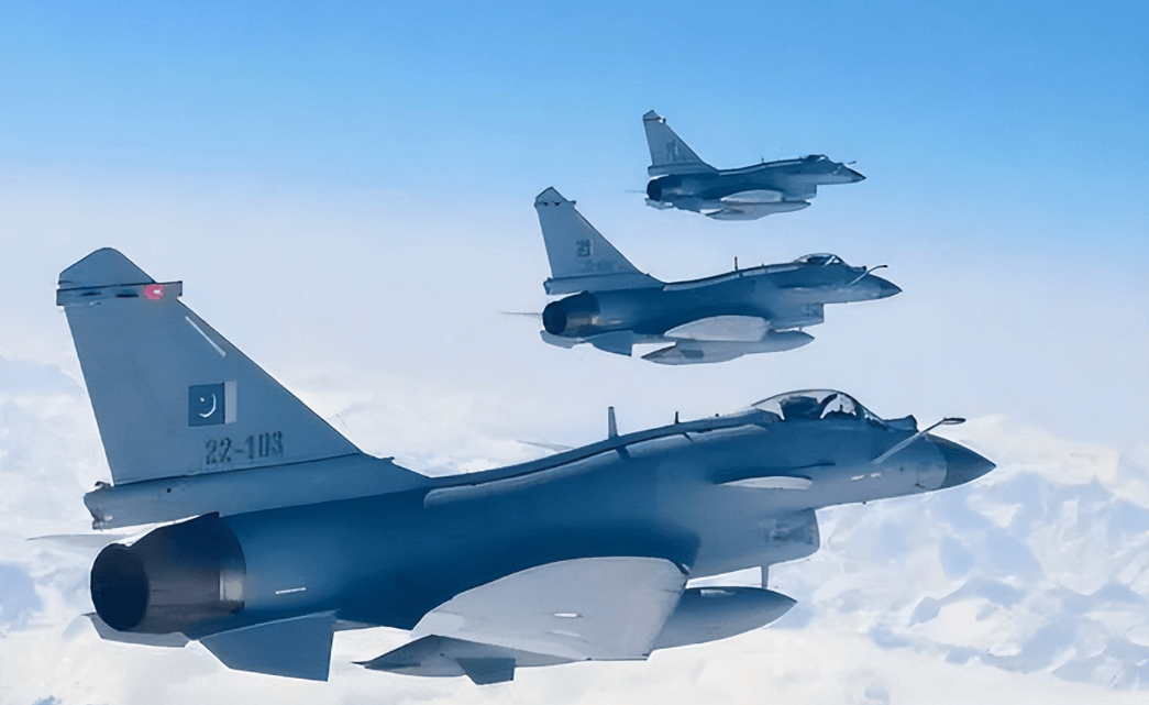 中日争端未平，印度突发侵略威胁，扬言24小时内，吞并邻国一省！