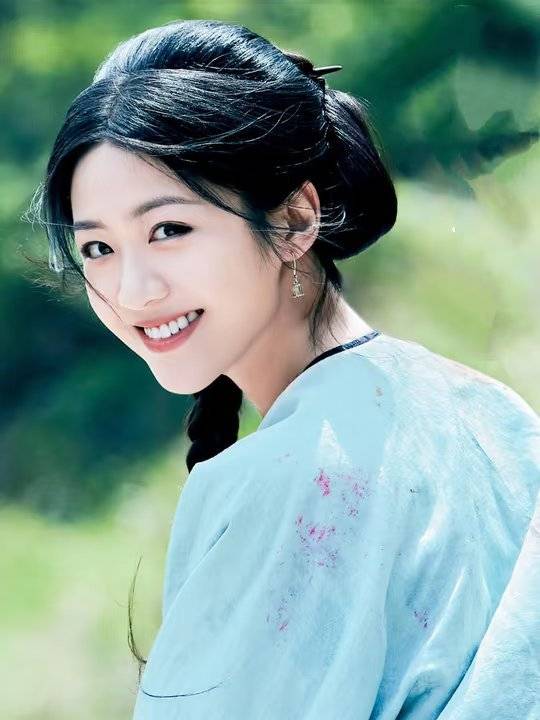 《大生意人》向涵之变美了！同朱亚文演糙汉医女CP感绝佳