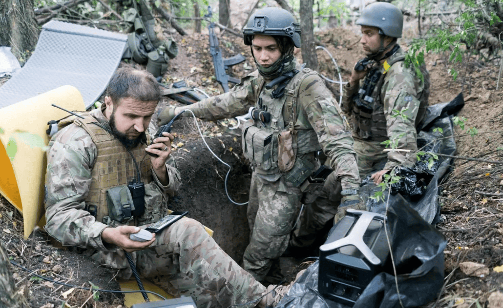 铁甲洪流蜂拥入城，俄罗斯终于高调宣布捷报，乌克兰不能再自欺欺人了