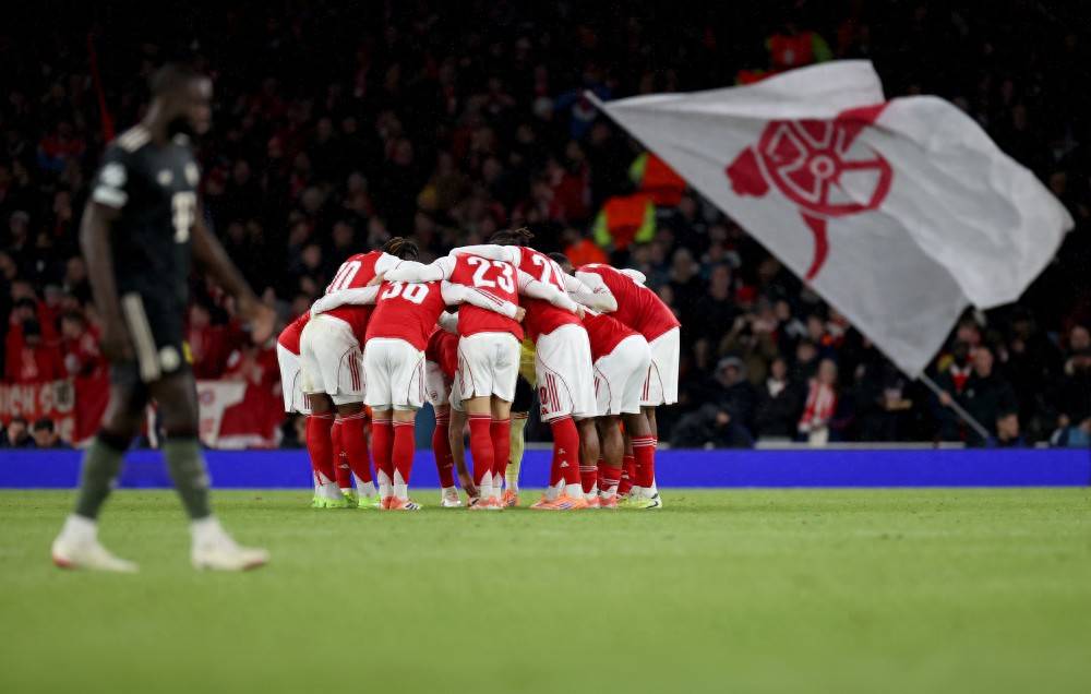 英格兰足球超级联赛伦敦德比从未如此关键！枪手客战蓝军英超冠军悬念全系于此战