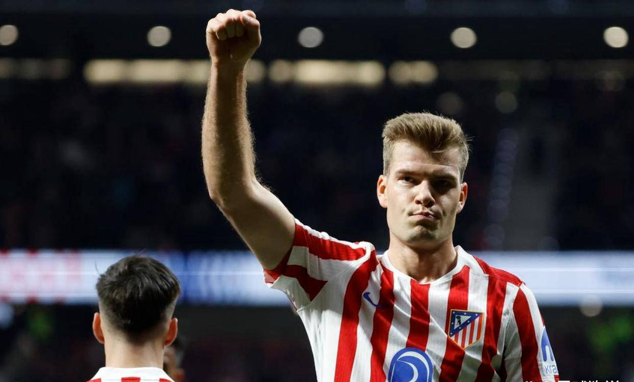 西甲最新积分战报：榜首易主马西班牙足球甲级联赛竞强势追赶前三名仅相差3分