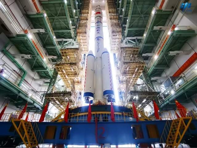 朱雀三号一级火箭回收在最后一刻坠毁，与美国差距是“鸿沟”？