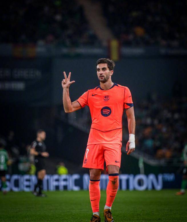 “西班牙足球甲级联赛圆神闪击难救主费兰半场