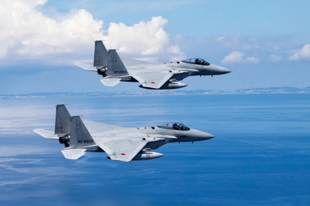 辽宁舰突然北上，开足马力逼近日本本土，是中方对高市早苗错误言论最直接的警告！