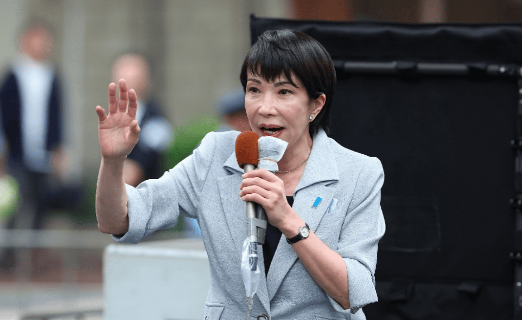 高市早苗已经拦不住,解放军是准备“绕日航行”?日本回过味,但是中方热线已拨不通