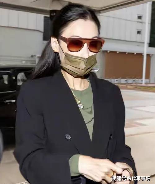 张柏芝庭上和前经纪人互撕,更多大瓜曝光!压垮“好妈妈”人设?