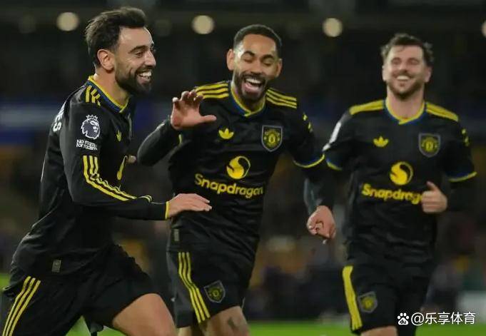“英超逆转夜！曼联4-1狂飙6位逼宫前四狼