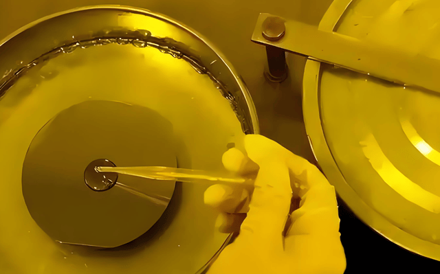 原创 网传日本暂停对中国出口光刻胶,日本可能想多了,国产替代加速